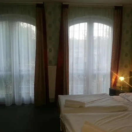 Gondola Hotel Debrecen