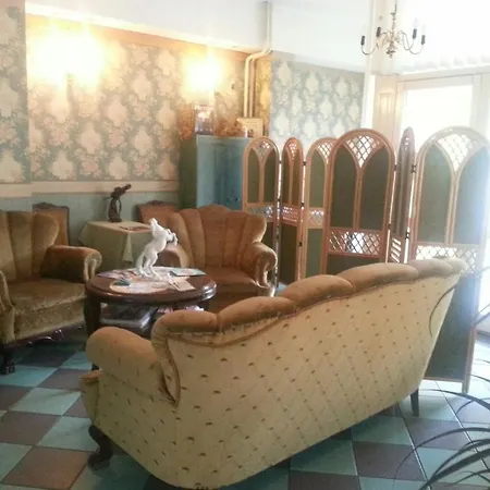 Gondola Hotel 3*