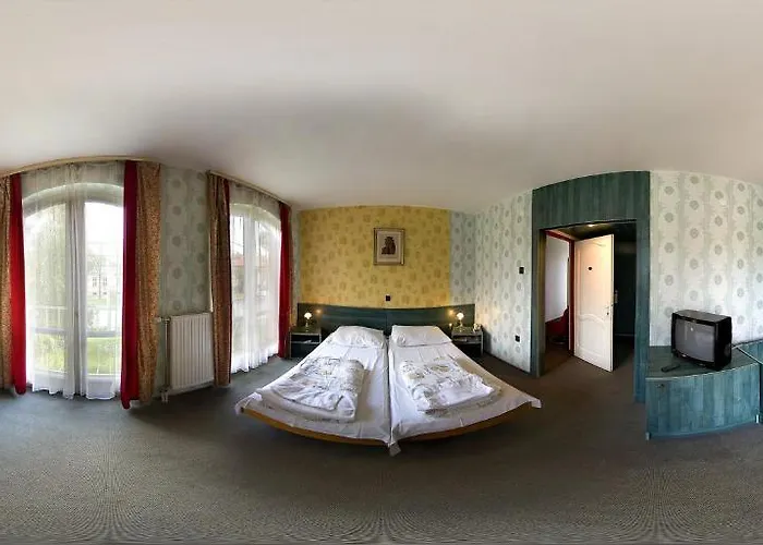 Hotel Gondola Debrecen